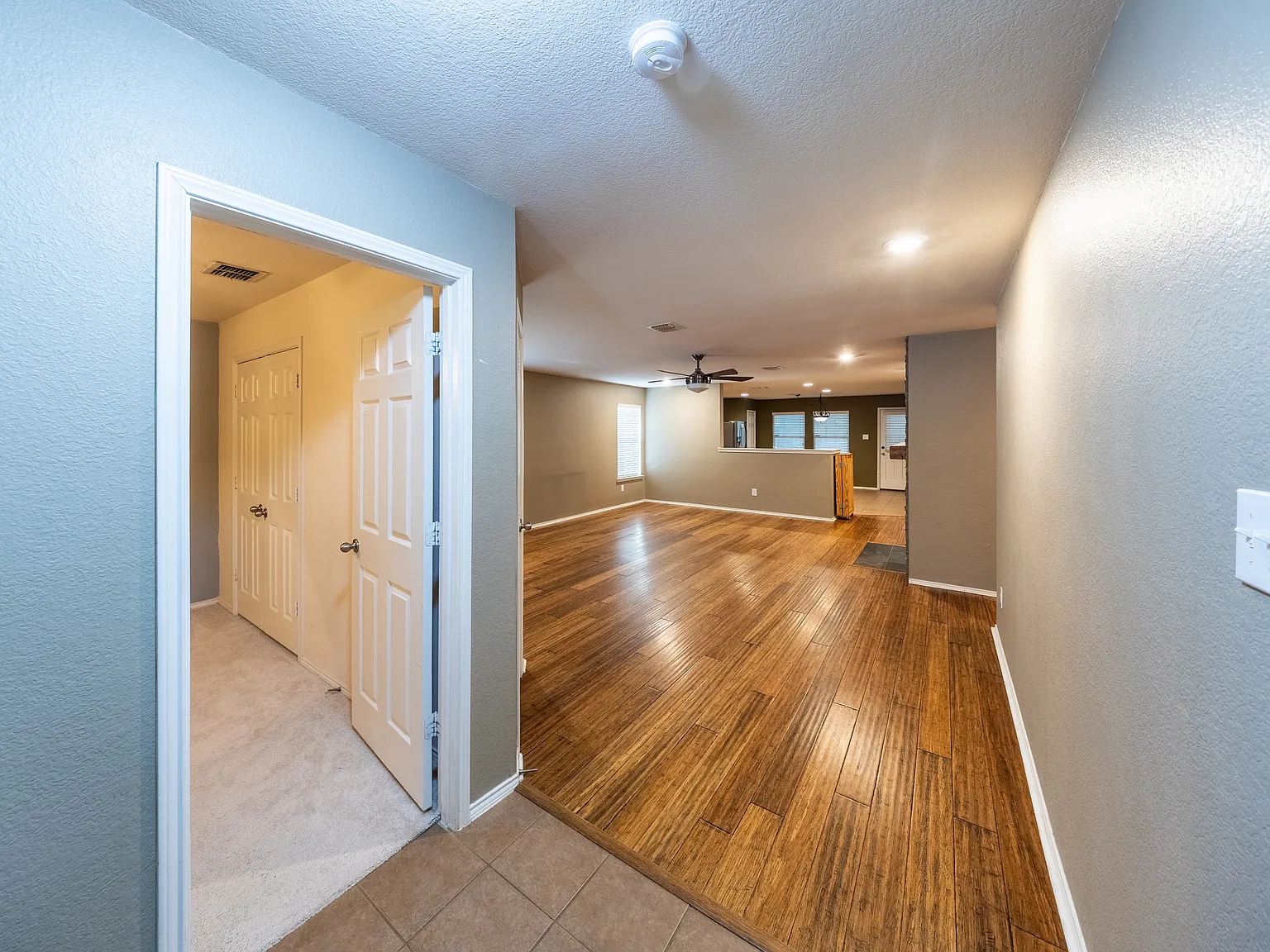 3 bed, 1660 sqft, $2,195 — Photo 3