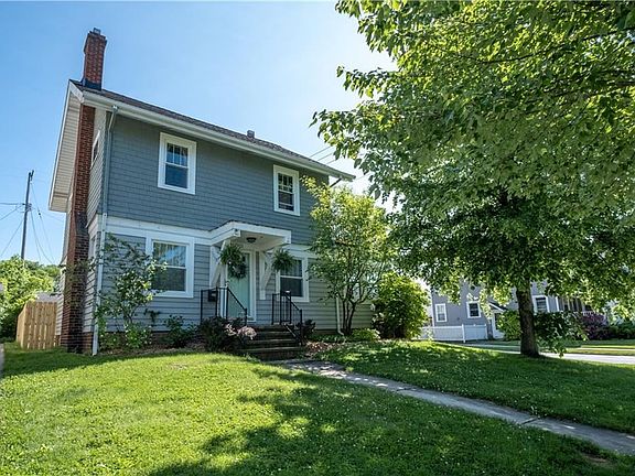 3rd image of 17521 Franklin Ave