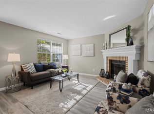 46 Meadow Run Ct #5, Saint Charles, MO 63303