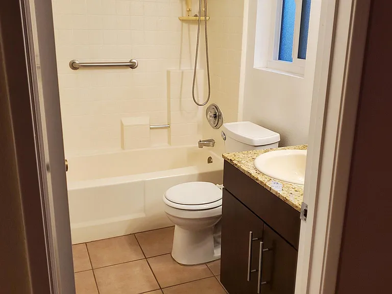 2187 Bluehaven Ct — Photo 31