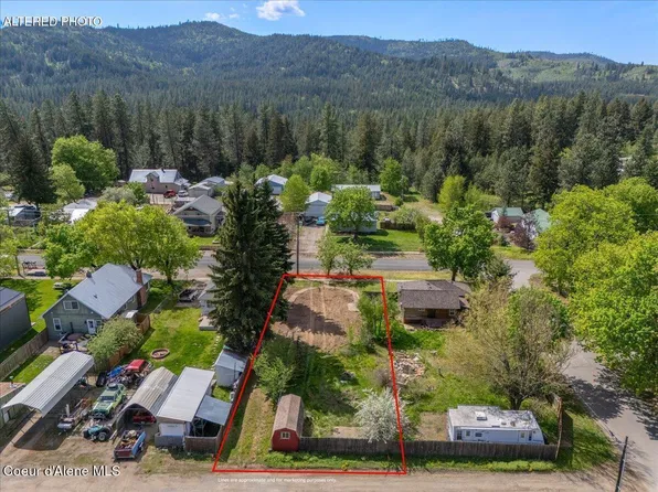 32380 N 2nd Ave, Spirit Lake, ID 83869