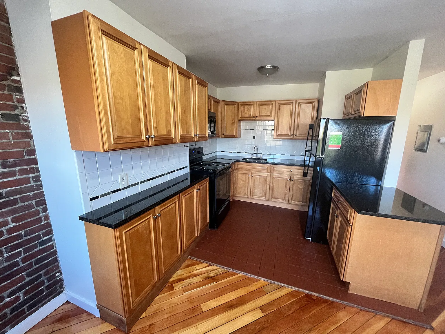 2 bed, $2,300 — Photo 1