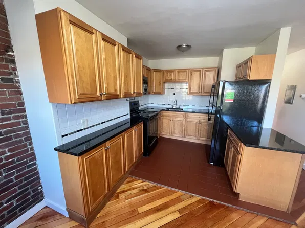 2993 Washington St APT 4, Roxbury, MA 02119