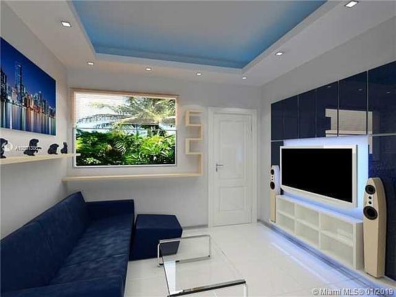 4th image of 700 16th St APT 108