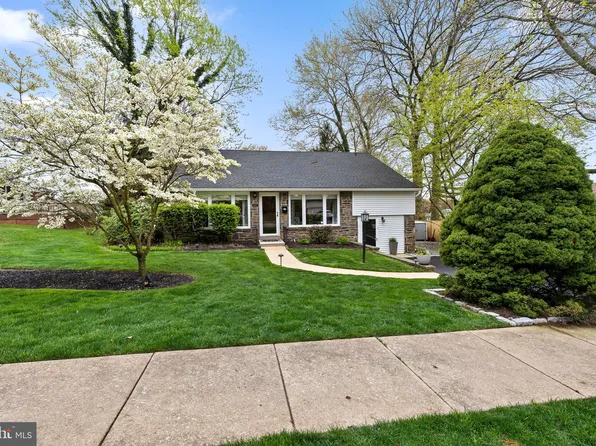 2234 Cambridge Rd, Broomall, PA 19008