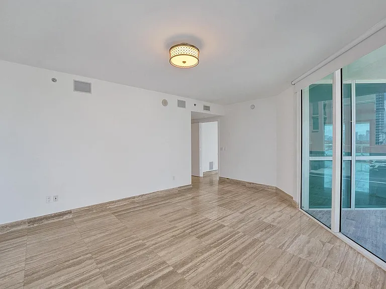 101 S Fort Lauderdale Beach Blvd #806 — Photo 17