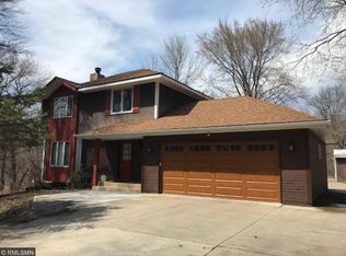 3975 Sunshine Dr, Anoka, MN 55303