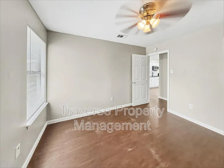 1215 Lowe St — Photo 19