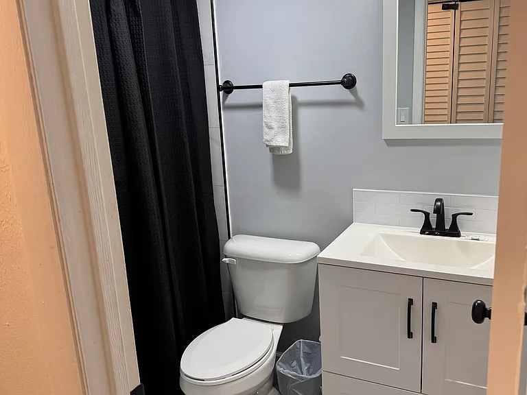 3924 SW 26th Dr #3 — Photo 10