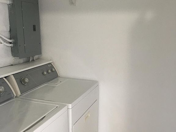 4th image of 9900 SW 72nd St