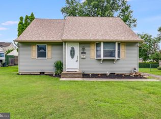 124 Upland Rd, Brookhaven, PA 19015