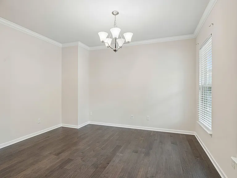 2030 Oglethorpe Dr — Photo 7