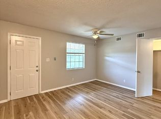 101 Woodhouse Ln #D, Savannah, GA 31406