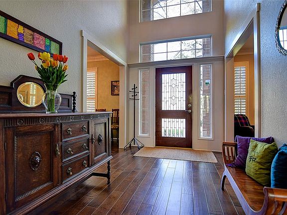 3rd image of 402 Wisdom Woods Ct