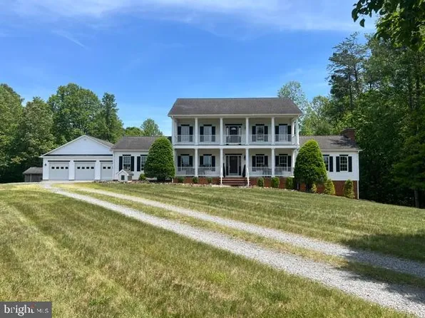 127 Smith Heritage Ln, Boston, VA 22713