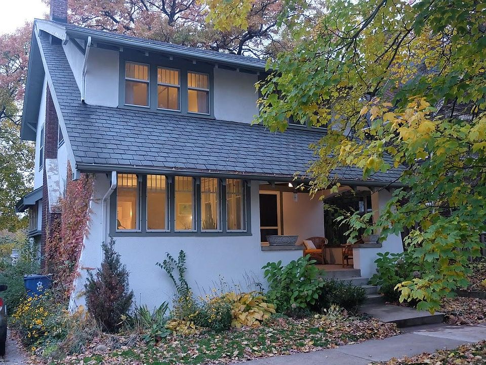 1st image of 207 Youell Ave SE