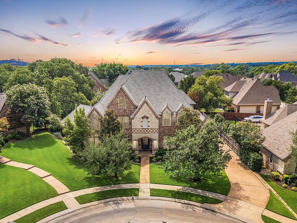 1st image of 205 Raintree Ct