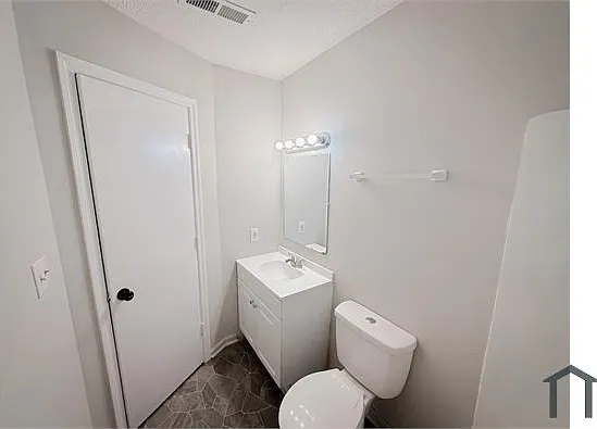 2 bed, 760 sqft, $1,500 — Photo 4