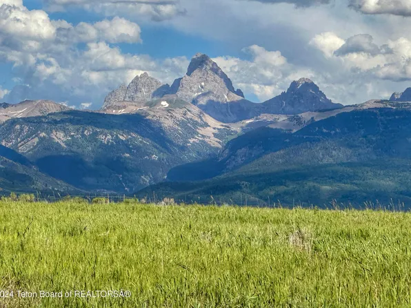 2863 Sage Creek Dr, Tetonia, ID 83452