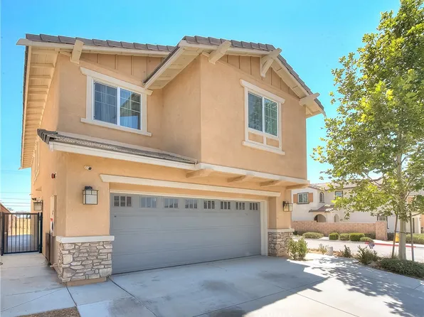 7205 Crescendo Ln, Fontana, CA 92336