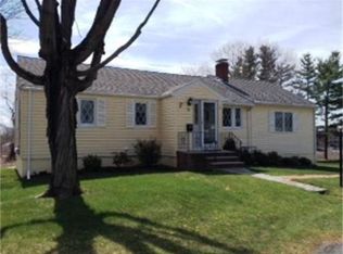82 Laurel Rd, Norwood, MA 02062
