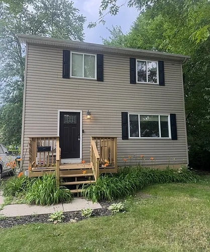 23829 Reynolds Ave Photo 1