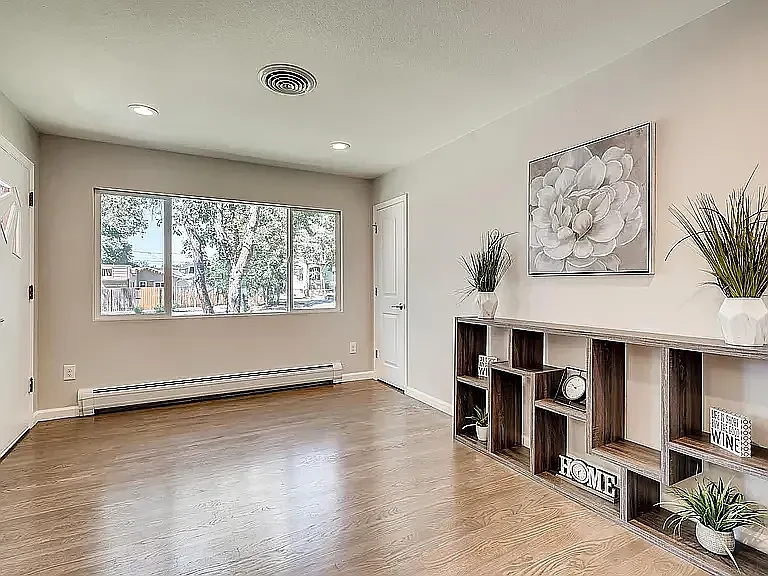 2908 Eaton St — Photo 4