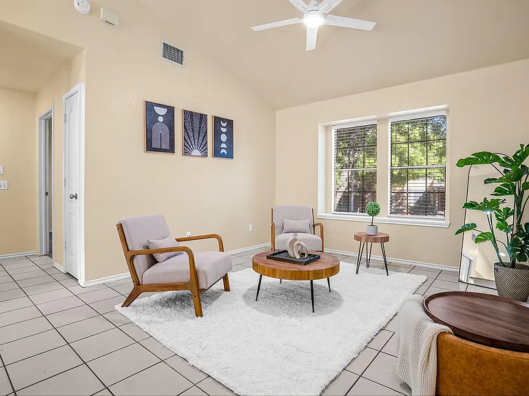11901 Swearingen Dr #113 — Photo 1
