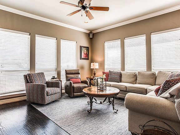5th image of 518 Timber Lake Dr