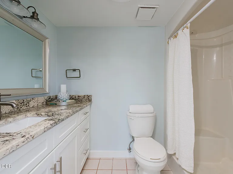 1216 Harbour Point Dr — Photo 18
