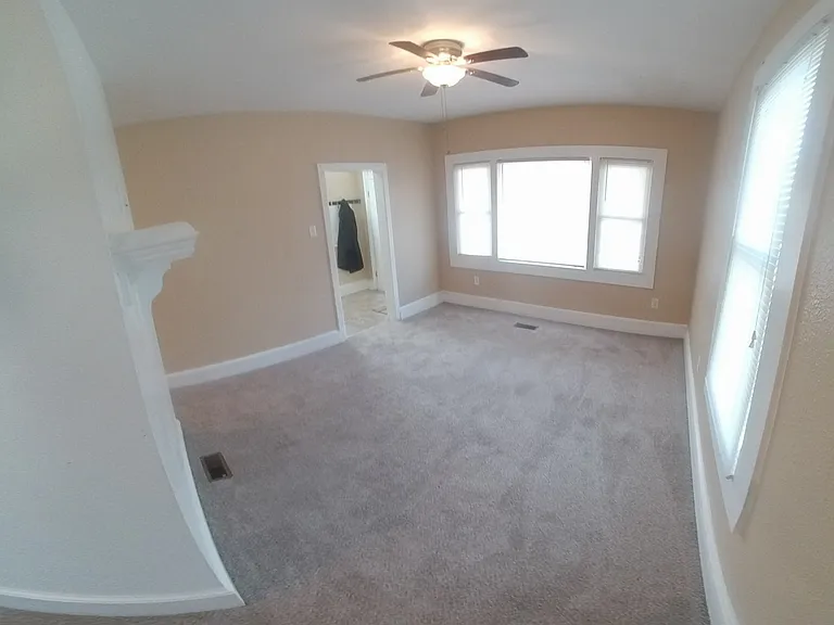 424 Middlesex St — Photo 17