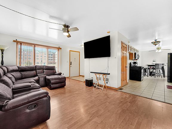 3rd image of 17417 Kedzie Ave