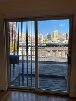 Rented by BLU Real Estate | media 19