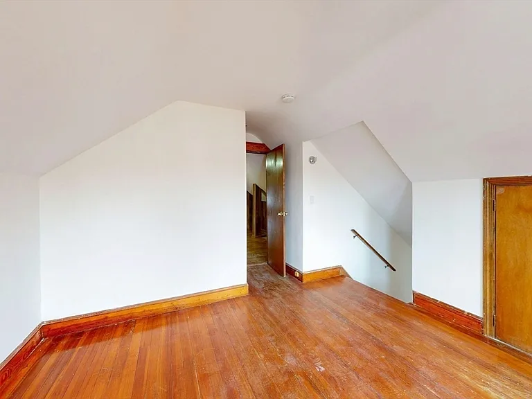 11 Sterling St #11 — Photo 19