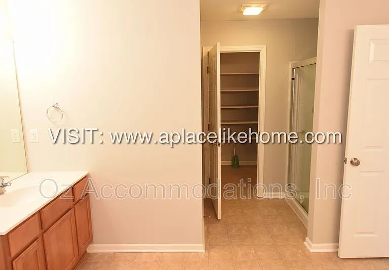 22413 W 113th Ter — Photo 29