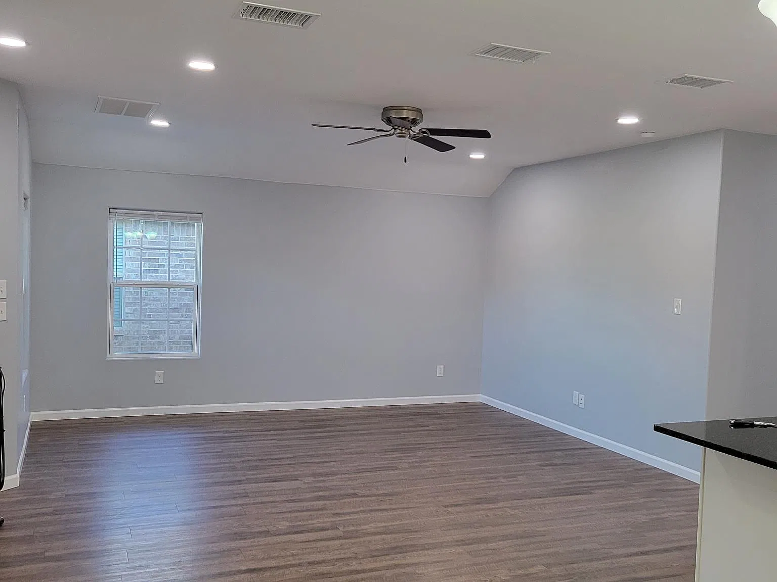 3 bed, 1550 sqft, $1,550 — Photo 3