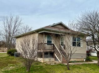 2217 W Volunteer Way, Springfield, MO 65803