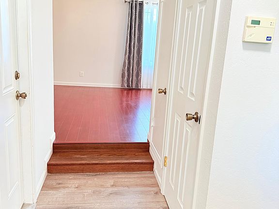 3rd image of 4613 Hampshire Way