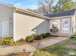 3008 Dunwich Ave, Springfield, IL 62702