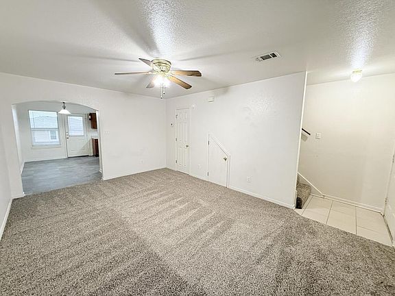 3rd image of 705 S Amy Ln APT B