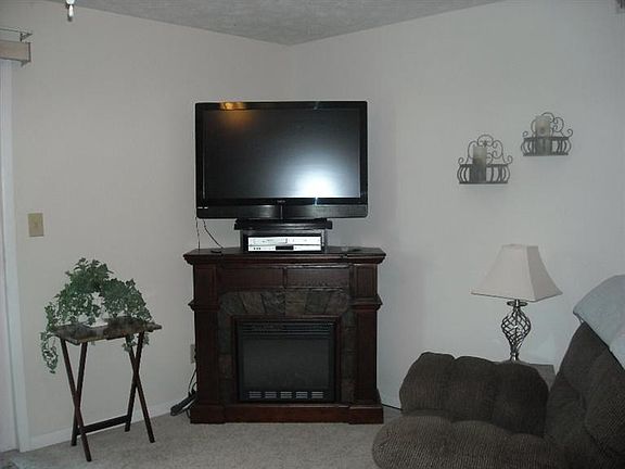 5th image of 5984-6 Meadowcreek Dr