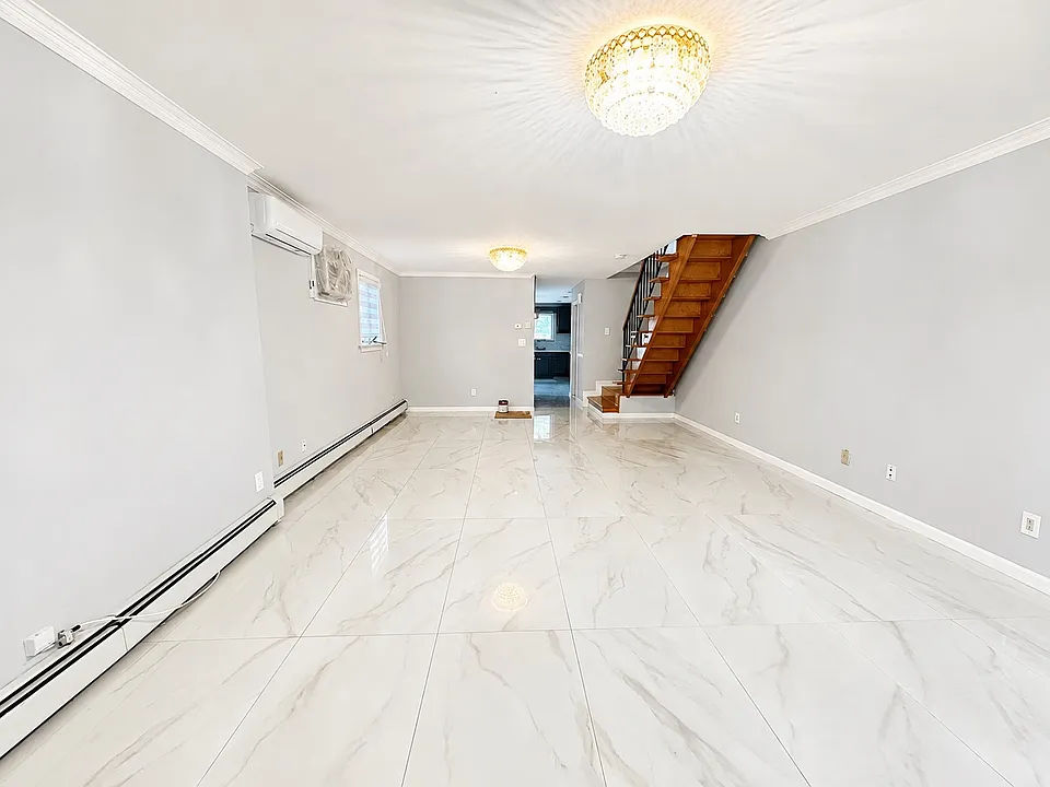 45 Linda Ave