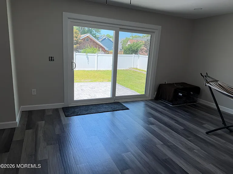 2305 Oak Tree Rd — Photo 14