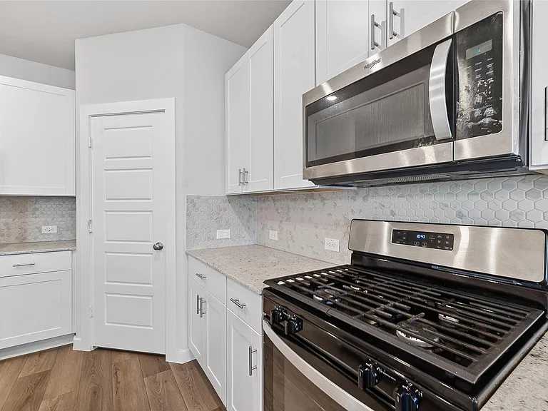 14839 Slow River Ave — Photo 15