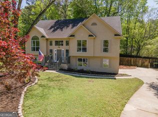 11 Line Creek Cir, Sharpsburg, GA 30277