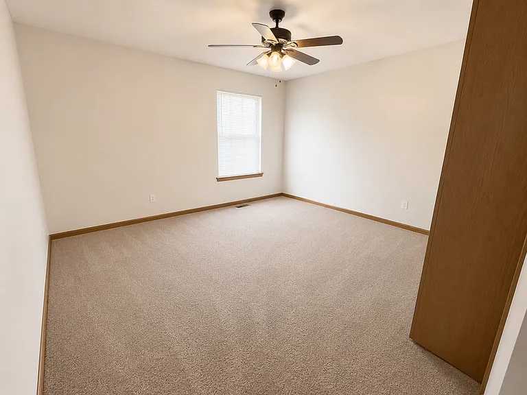 4006 Meadow View Dr — Photo 18