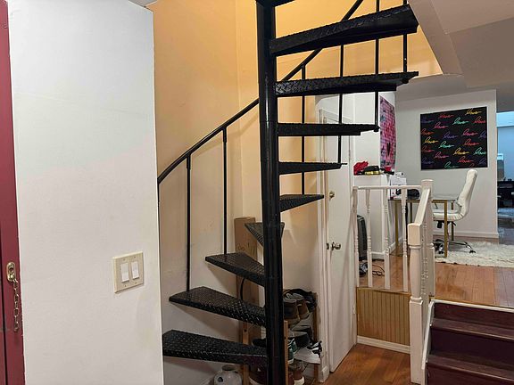 3rd image of 344 E 49th St APT 2C