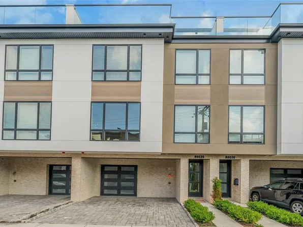 2282 7th St, Fort Lee, NJ 07024