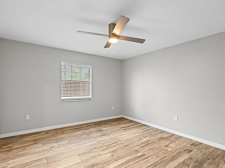 240 Eider Rd — Photo 31
