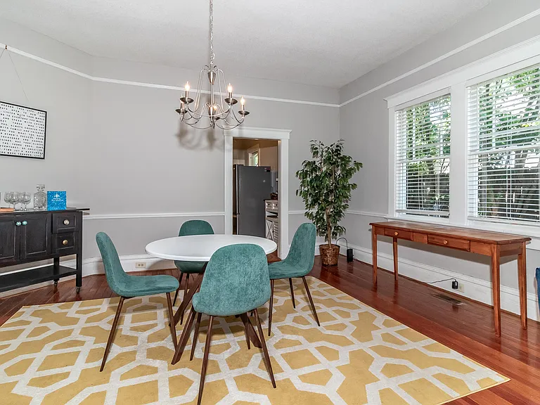 1117 Cobb St — Photo 13